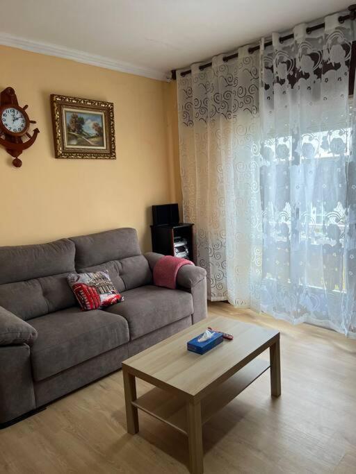 Апартаменти Renovado Arenales Побра-до-Караміньяль Екстер'єр фото